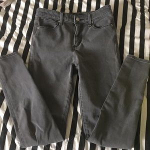 grey skinny jeans